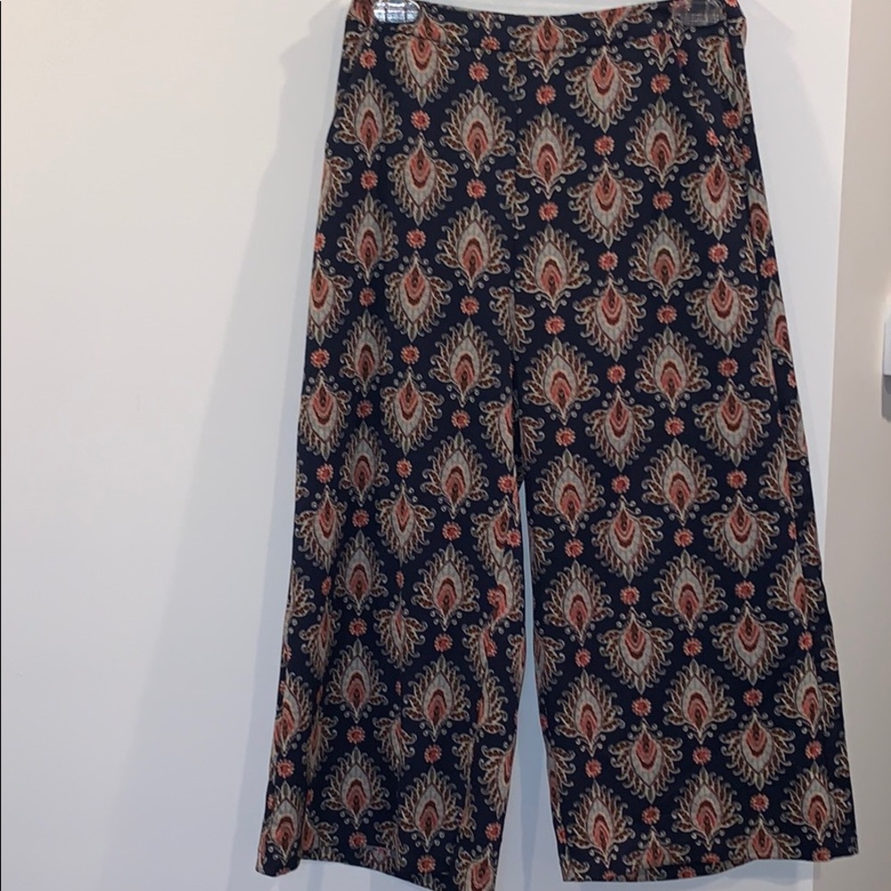 Flowy pants with pockets